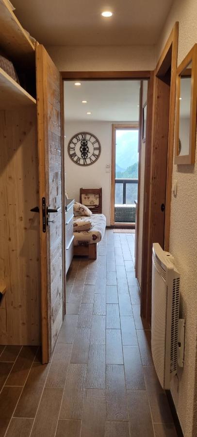 Huez Studio Uissan Pour 5 Personnes A Cote Des Pistes מראה חיצוני תמונה
