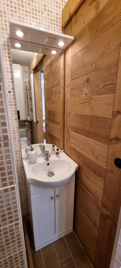 Huez Studio Uissan Pour 5 Personnes A Cote Des Pistes מראה חיצוני תמונה